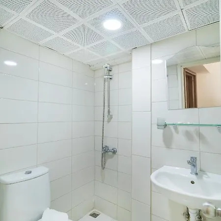 Διαμέρισμα Near To Center And Μαρμαρίς